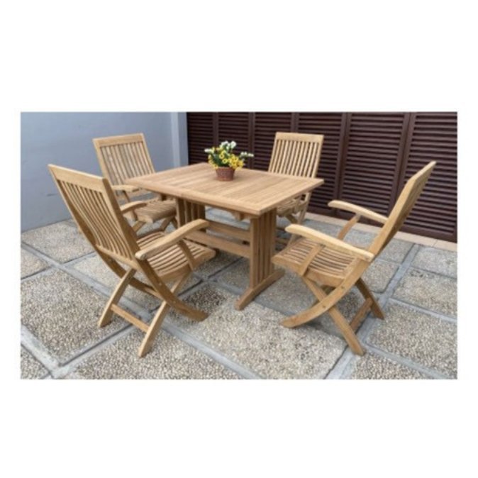 Mini Landsort Extension Table 110–150 cm with Bali Folding Armchair