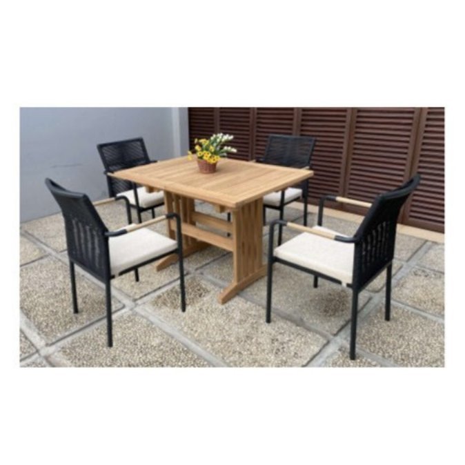 Mini Landsort Extension Table 110–150 cm with Skanor Dining Chair