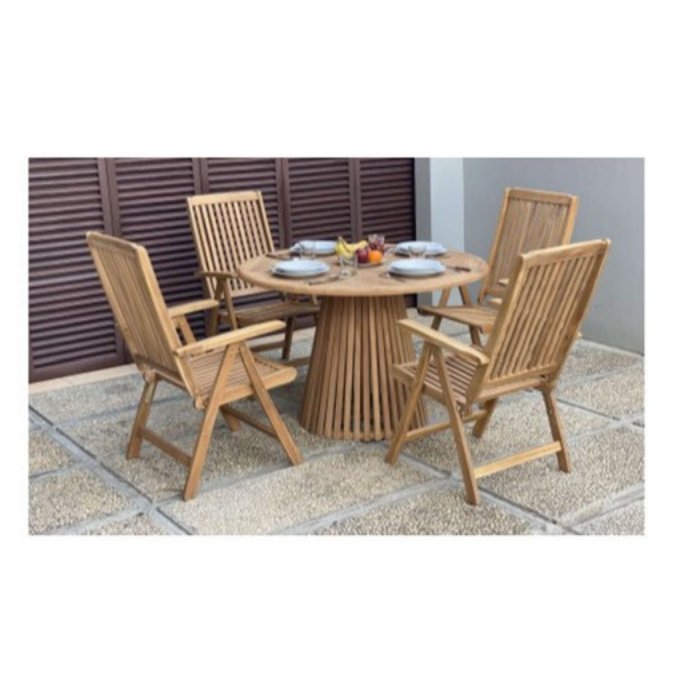 Nusa Dua Dining Table 120 cm with Gresik Reclining Chair