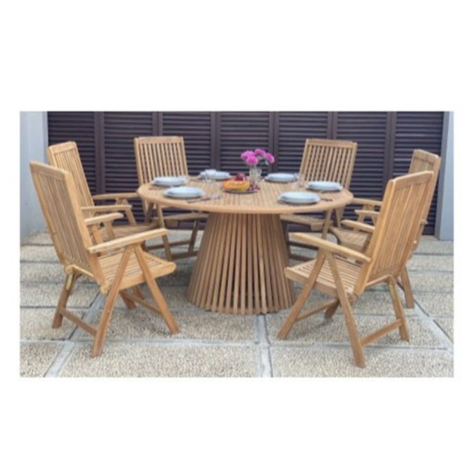 Nusa Dua Dining Table 150 cm with Gresik Reclining Chair