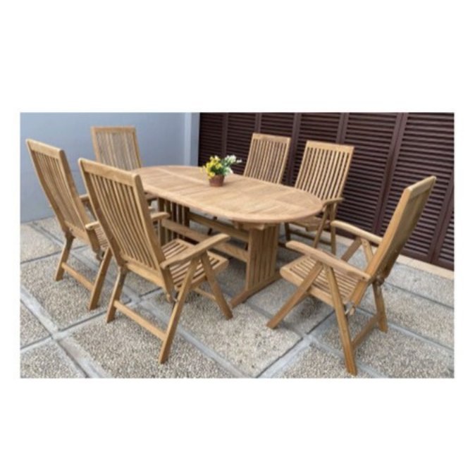 Surabaya Oval Extension Table 180–240 cm with Blitar Reclining Chair