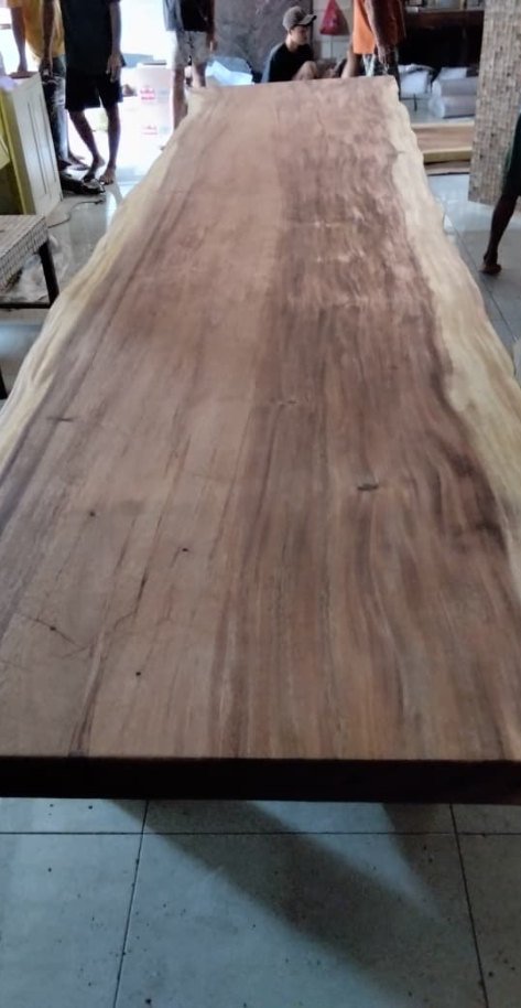 Full-length Suar slab after UV coating